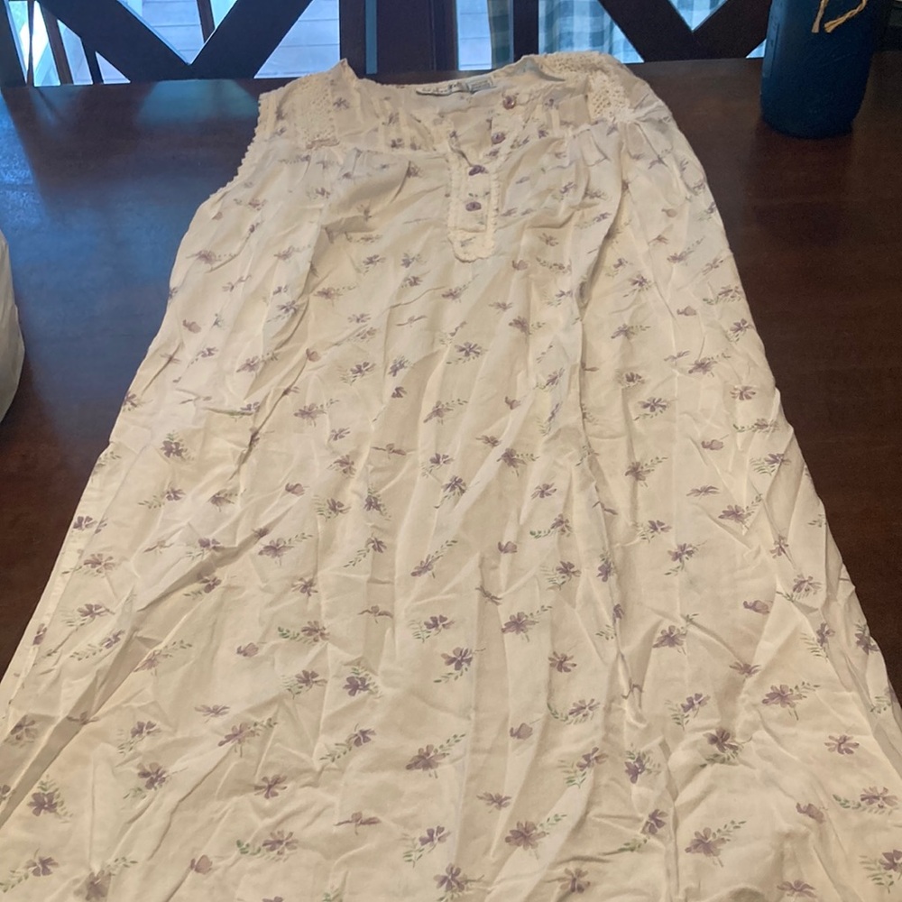 Elegant Floral Lace Nightgown in Cream and Purple